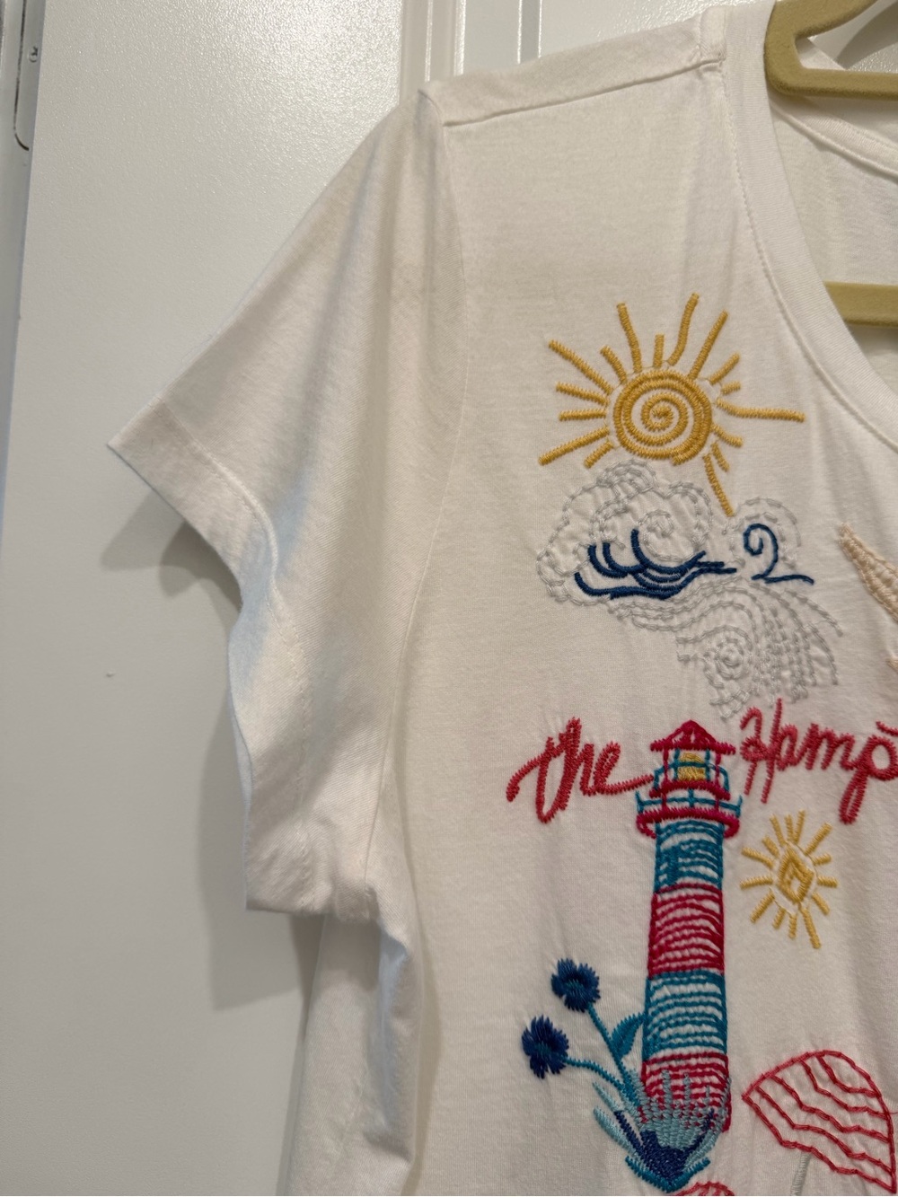 Johnny Was Hamptons Embroidered Cap Sleeve Tee - Picture 4 of 9